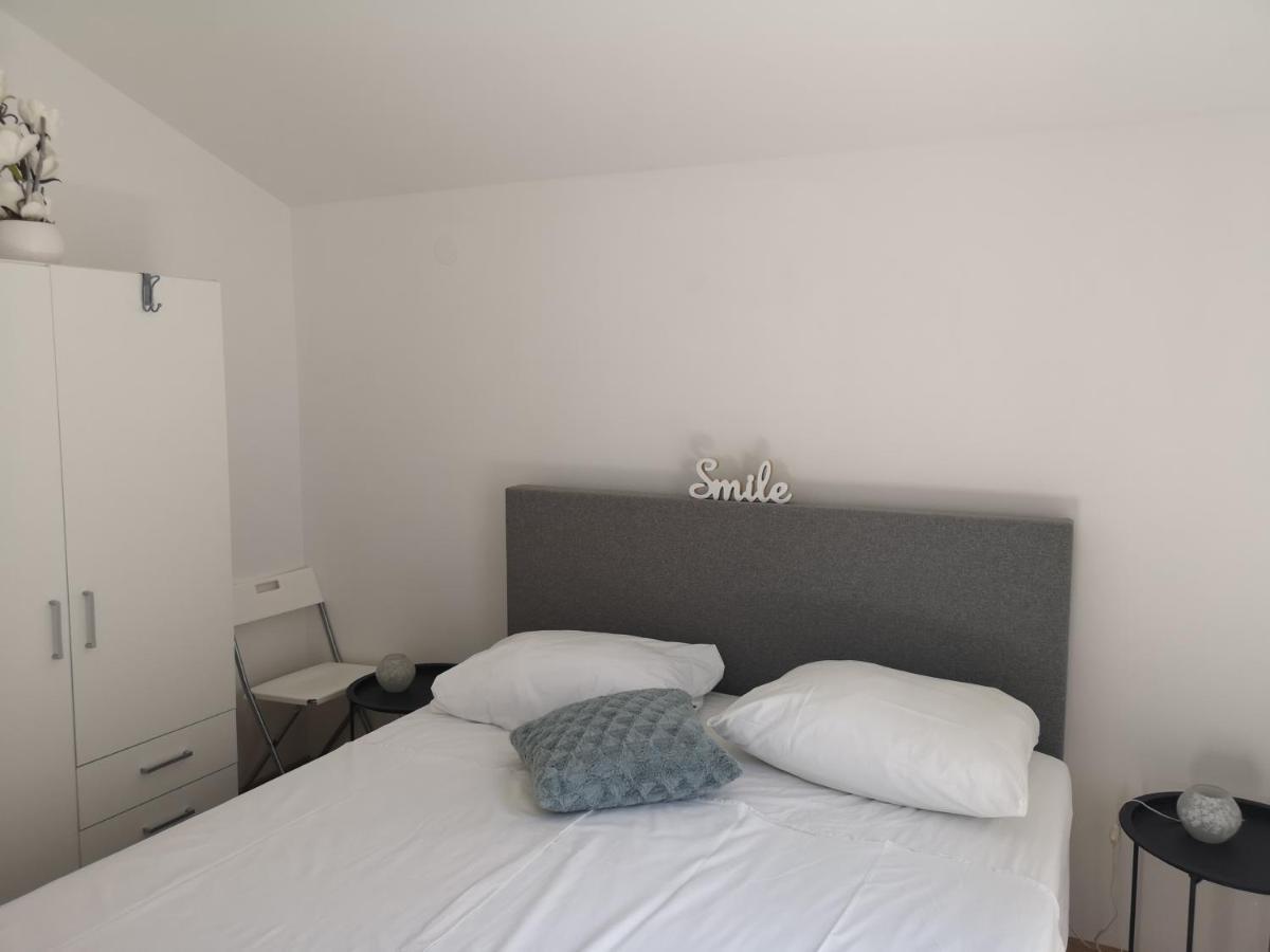 פאז'אנה Chillout Apartments With Pool Patricia מראה חיצוני תמונה