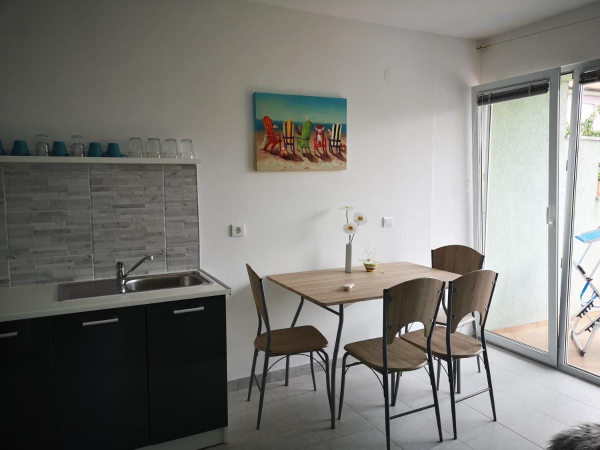 פאז'אנה Chillout Apartments With Pool Patricia מראה חיצוני תמונה